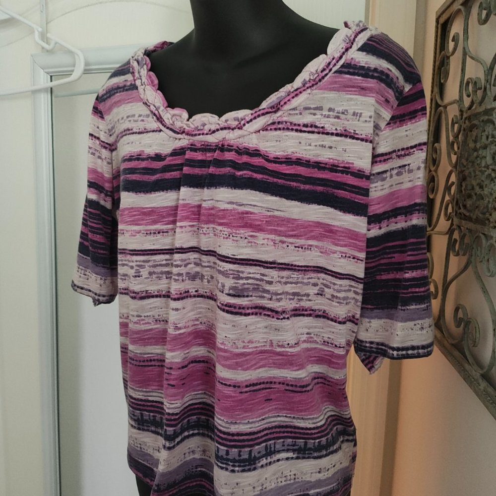 cute CARRIBEAN JOE top, purple lavender, pink and blue sz medium petite